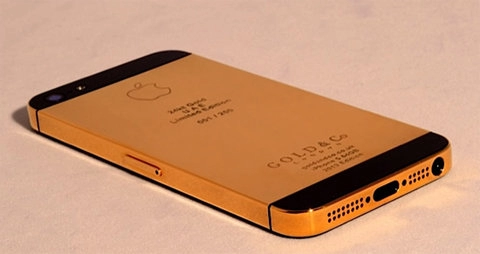 Iphone 5 đầu tiên được dát vàng 24 carat