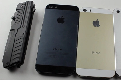 Iphone 5s vỏ vàng đọ khả năng chống xước với iphone 5