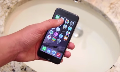 Iphone 6 có thể ngâm nước trong một phút
