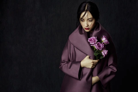 Kwak ji young xuất hiện trong bộ sưu tập của nhà thiết kế việt