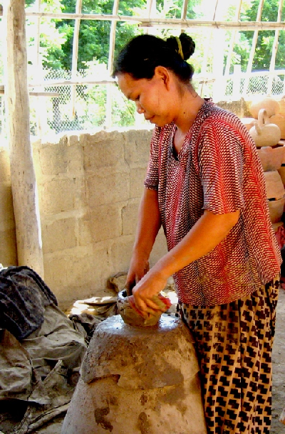 Làng gốm bàu trúc