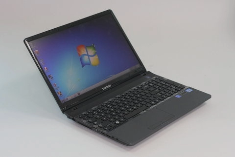 Laptop chạy chip ivy bridge giá rẻ của samsung