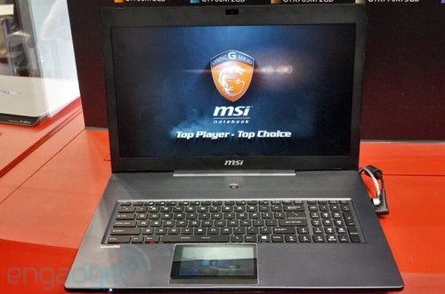 Laptop chơi game có touchpad là màn hình cảm ứng