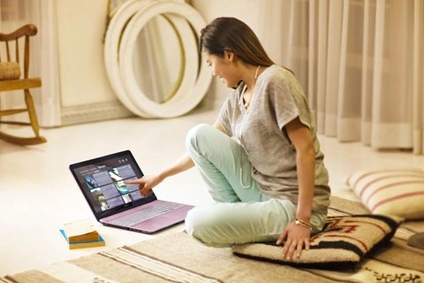 Laptop sony vaio fit đi theo xu hướng chạm