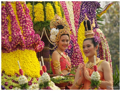 Lễ hội hoa rực rỡ tại chiang mai