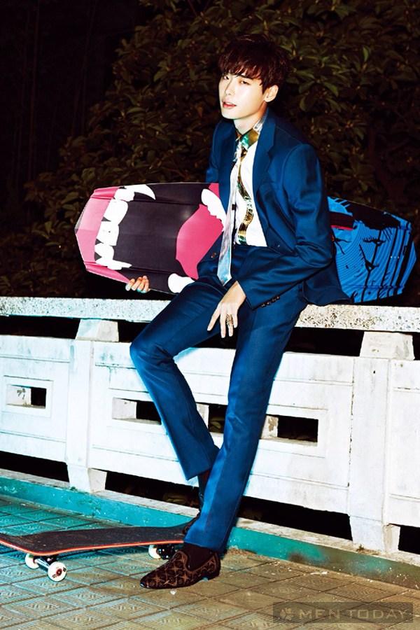 Lee jong suk đa phong cách trên các tạp chí tháng 10