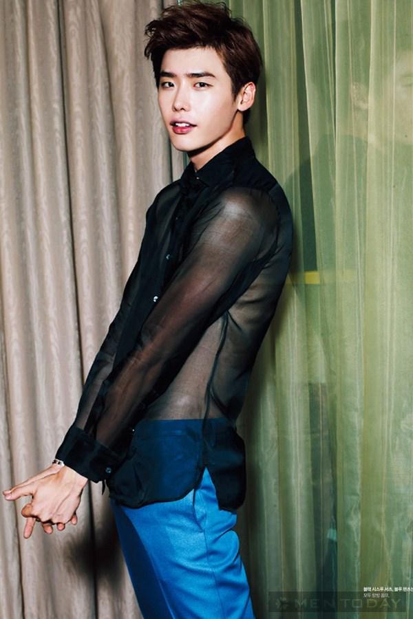 Lee jong suk đa phong cách trên các tạp chí tháng 10