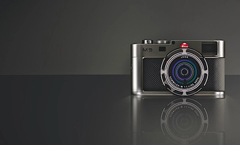 Leica m9 titanium có giá gần 600 triệu