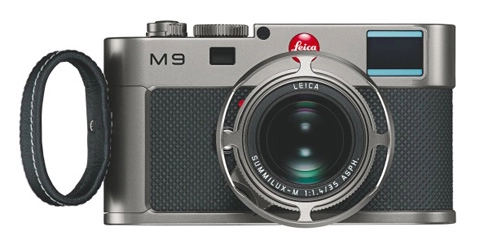 Leica m9 titanium có giá gần 600 triệu