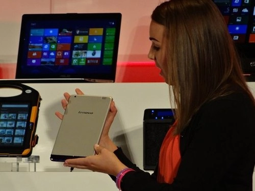 Lenovo sắp ra máy tính bảng 8 inch chạy windows 8