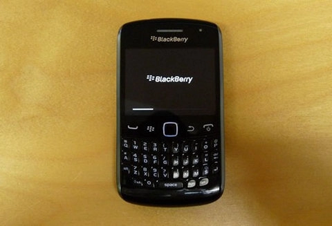 Lộ ảnh blackberry curve 9360 apollo
