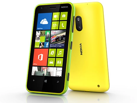 Lumia 620 chạy windows phone 8 giá hơn 5 triệu đồng