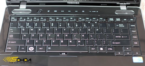 M500 laptop tầm trung của toshiba