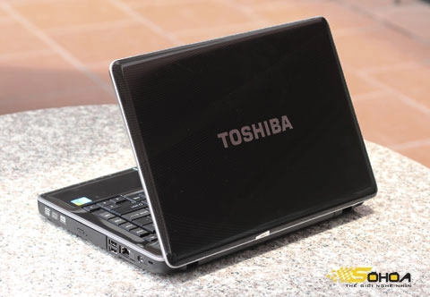 M500 laptop tầm trung của toshiba