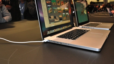 Macbook pro 17 inch tại macworld 2009