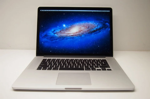 Macbook pro retina 13 inch đã xuất xưởng