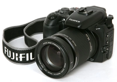 Máy ảnh compact bán chuyên xuất sắc nhất 2008