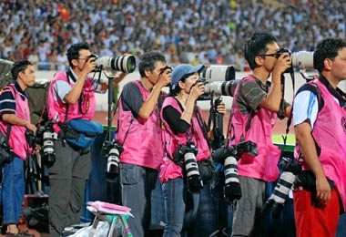 Máy ảnh của phóng viên tại asian cup 2007