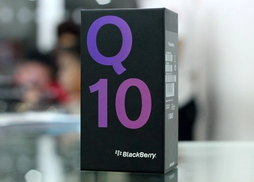 mở hộp blackberry q10 màu trắng