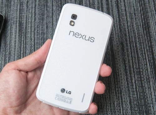 mở hộp điện thoại google nexus 4 màu trắng