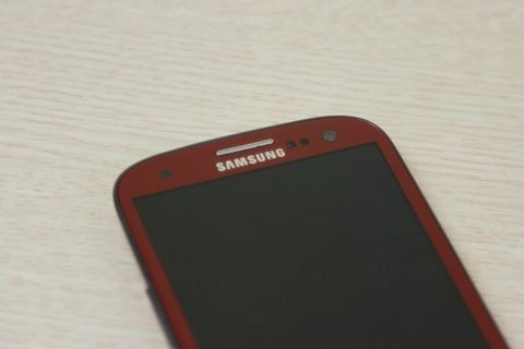 Mở hộp galaxy s iii màu đỏ chính hãng