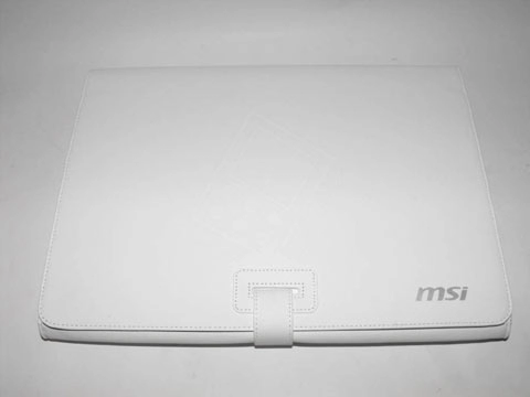 Mở hộp macbook air của msi