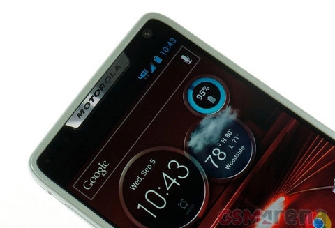 Mở hộp motorola droid razr m