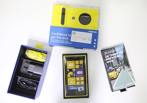 Mở hộp nokia lumia 1020 tại việt nam