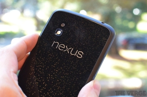 Nexus 4 cháy hàng google thông báo chờ 3 tuần
