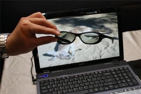 Ngắm laptop 3d của acer