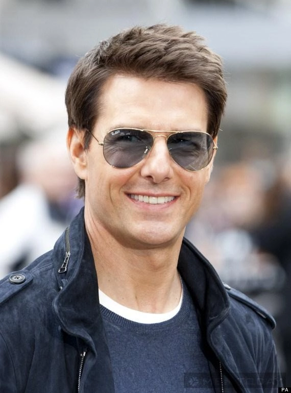 Những kiểu tóc trẻ trung và quyến rũ của tom cruise