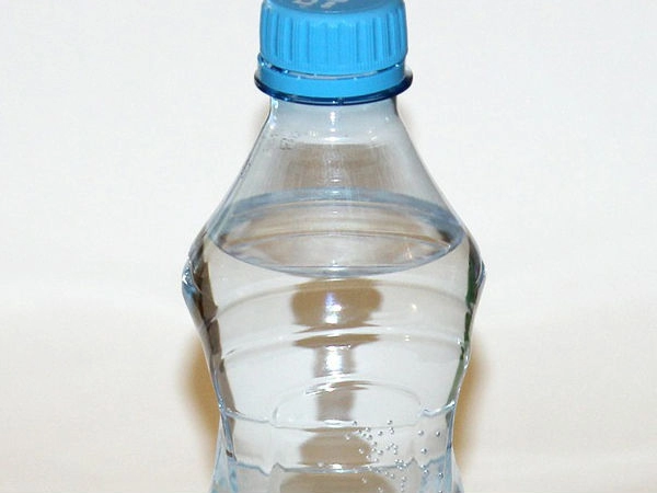Những nguyên nhân không dùng nước đóng chai nhựa