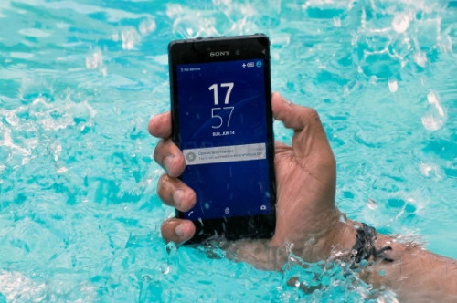 Những smartphone chống nước giá mềm tại việt nam