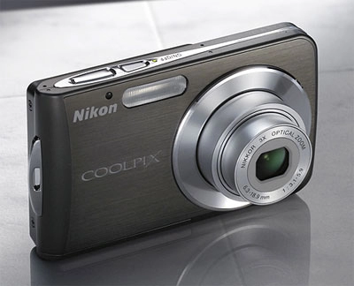 Nikon coolpix s210 - đẹp nhưng không tài