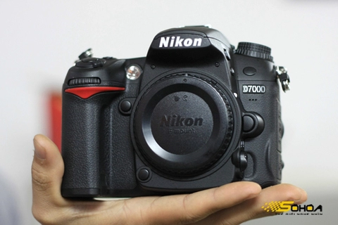 Nikon d5100 d7000 và leica m9 nâng cấp firmware