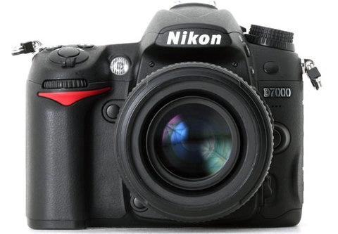 Nikon d7000 - so sánh với các anh em