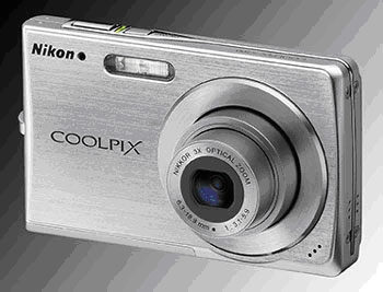 Nikon s200 - tài chưa xứng sắc