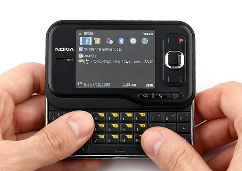 Nokia 6760 slide giá gần 5 triệu đồng