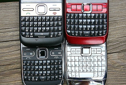 Nokia e5 so dáng với e63 e71 và e72