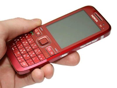 Nokia e55 phiên bản màu đỏ