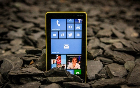 Nokia lumia 820 - smartphone đáng mua dịp cuối năm