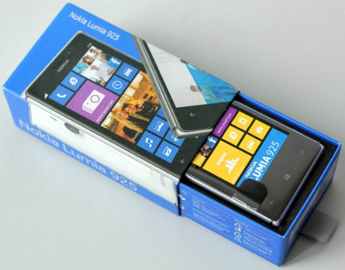 Nokia lumia 925 giảm giá hơn 2 triệu đồng
