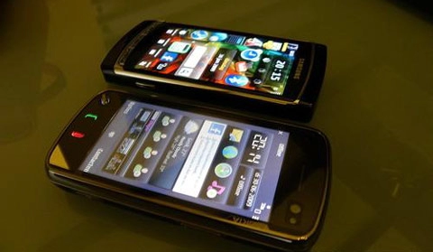 Nokia n97 và omnia hd đọ màn hình