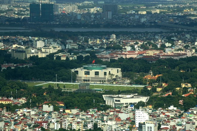 Phố ha nội xanh mát những hàng cây