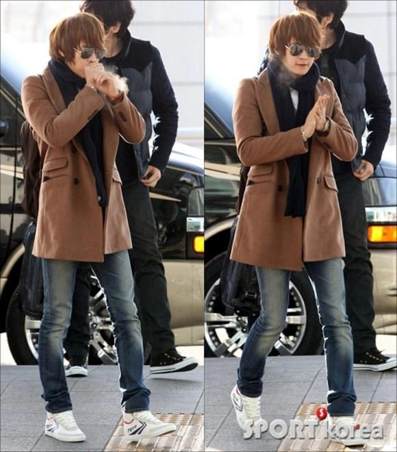 Phong cách thời trang sân bay cuốn hút của minho shinee