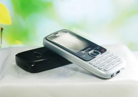 Q-mobile q140 - điện thoại cơ bản nhiều màu sắc