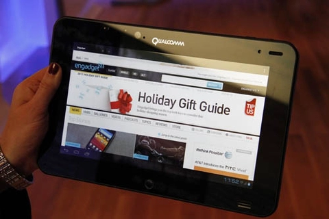 Qualcomm phát tablet cho các nhà phát triển windows 8