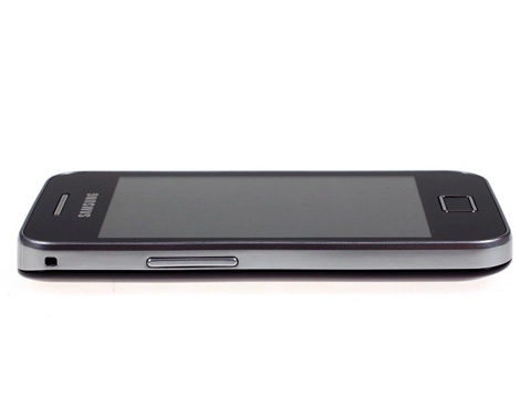 Samsung galaxy ace giống iphone 4