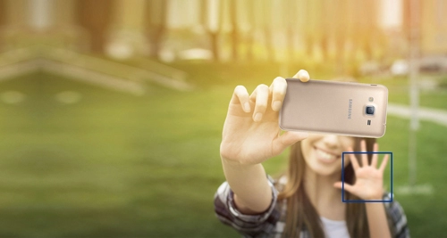 Samsung galaxy j3 dành cho người thích selfie