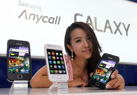 Samsung gấp rút ra điện thoại cạnh tranh với iphone 54s